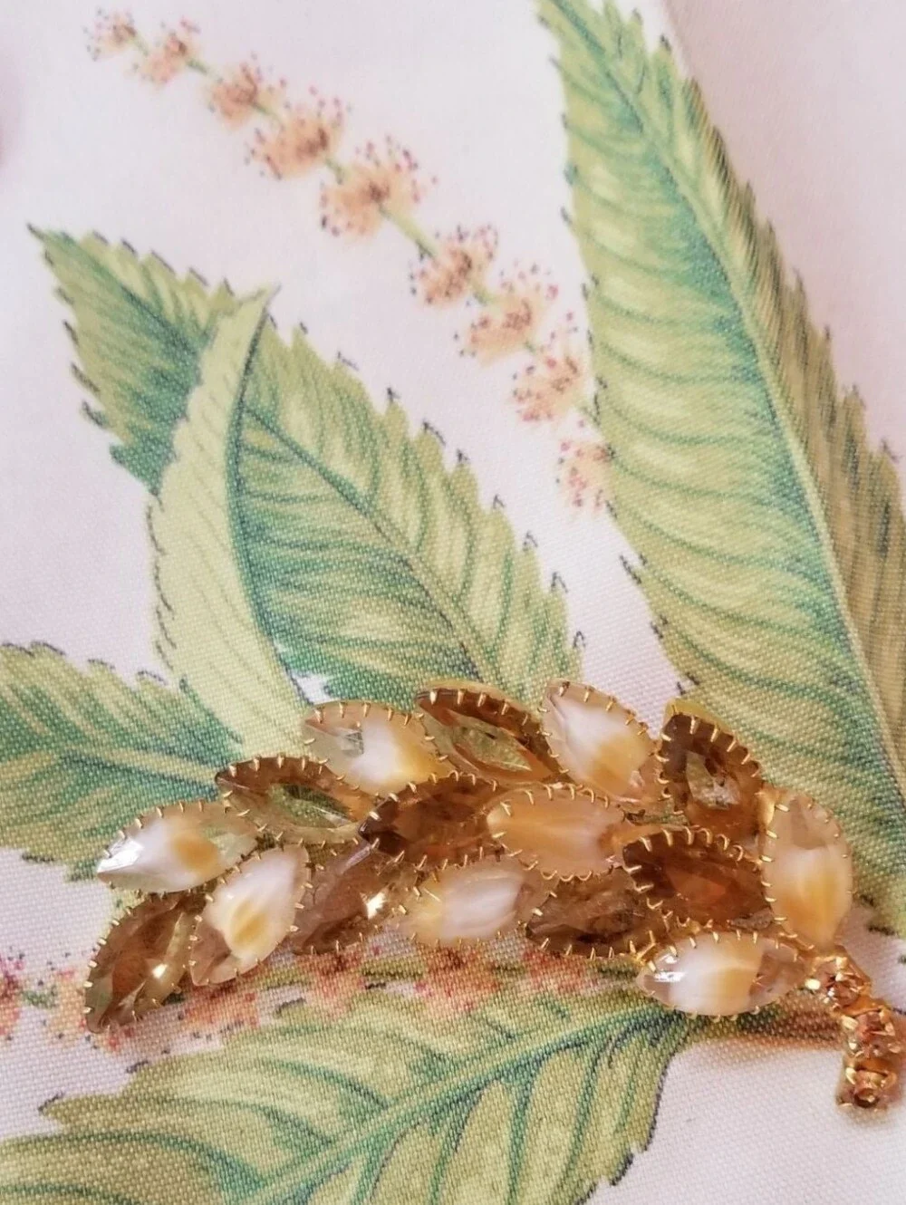 Lovely Autum Fall Vintage Spray Givre Glass Stones Brooch Pin